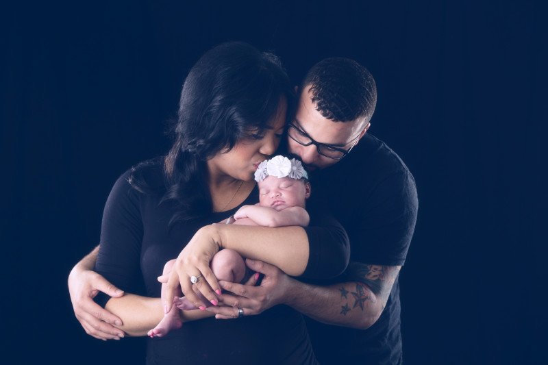 buffalo-newborn-photography-mom-and-dad.jpg