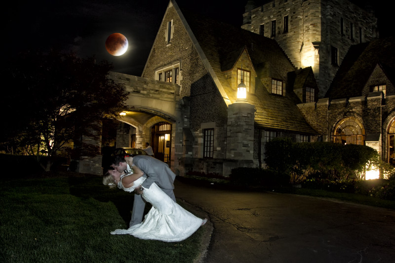 full-moon-wedding-buffalo-wedding-reception-night-shot.jpg