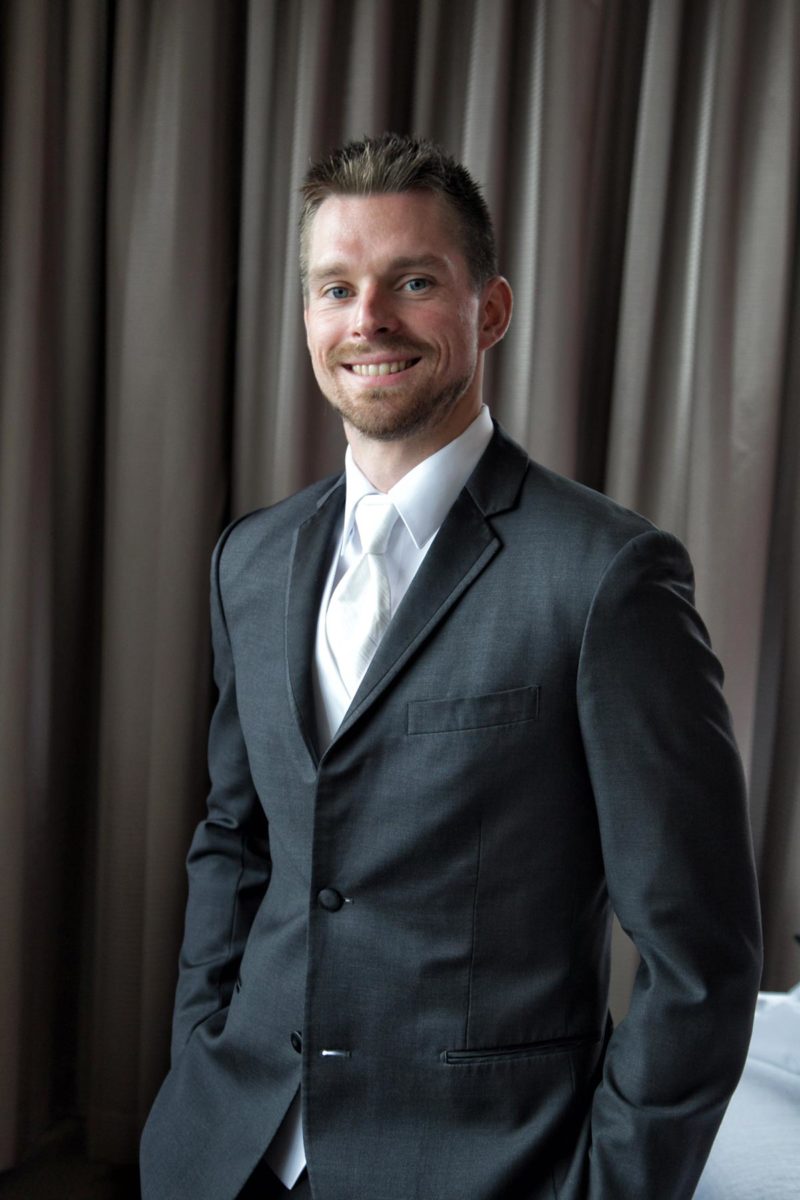 groom,-buffalo-wedding (2